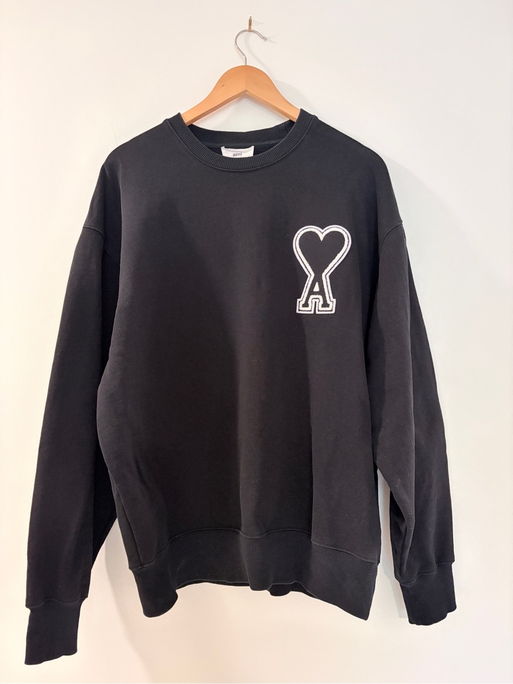 AMI Paris 100% Organic Cotton Crewneck Sweater – Black